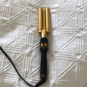 ISINIS triple barrel waving iron